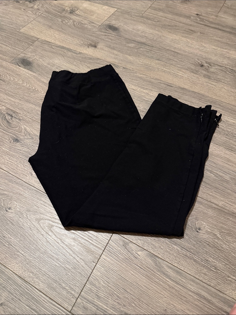 Eileen Fisher Black zip hem stretch pants medium
